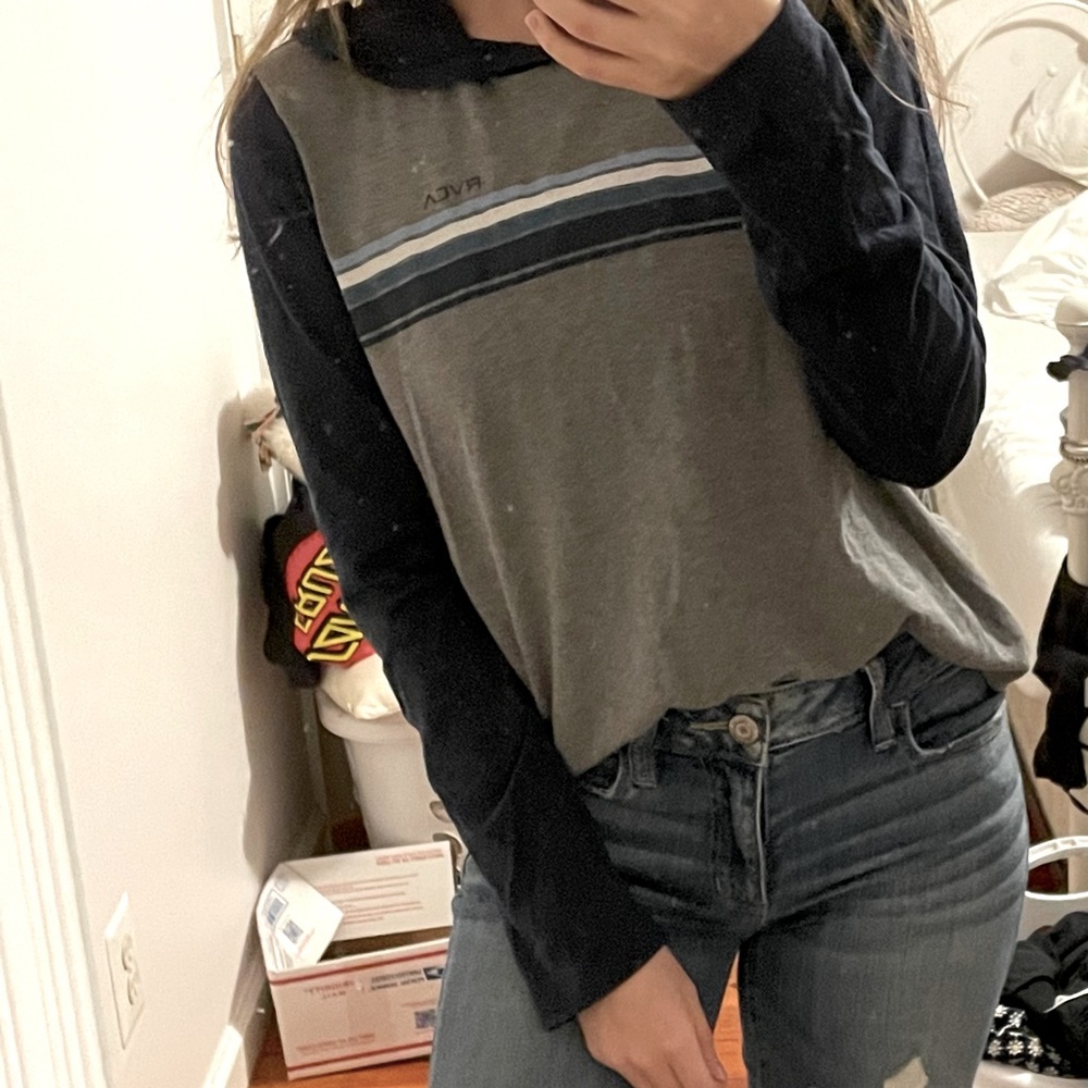SOLD RVCA Tillys Gray Long Sleeve T-shirt with Hood